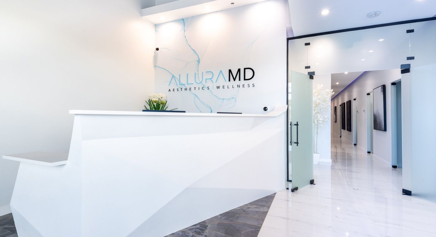 alluramd med spa reception area and hallway